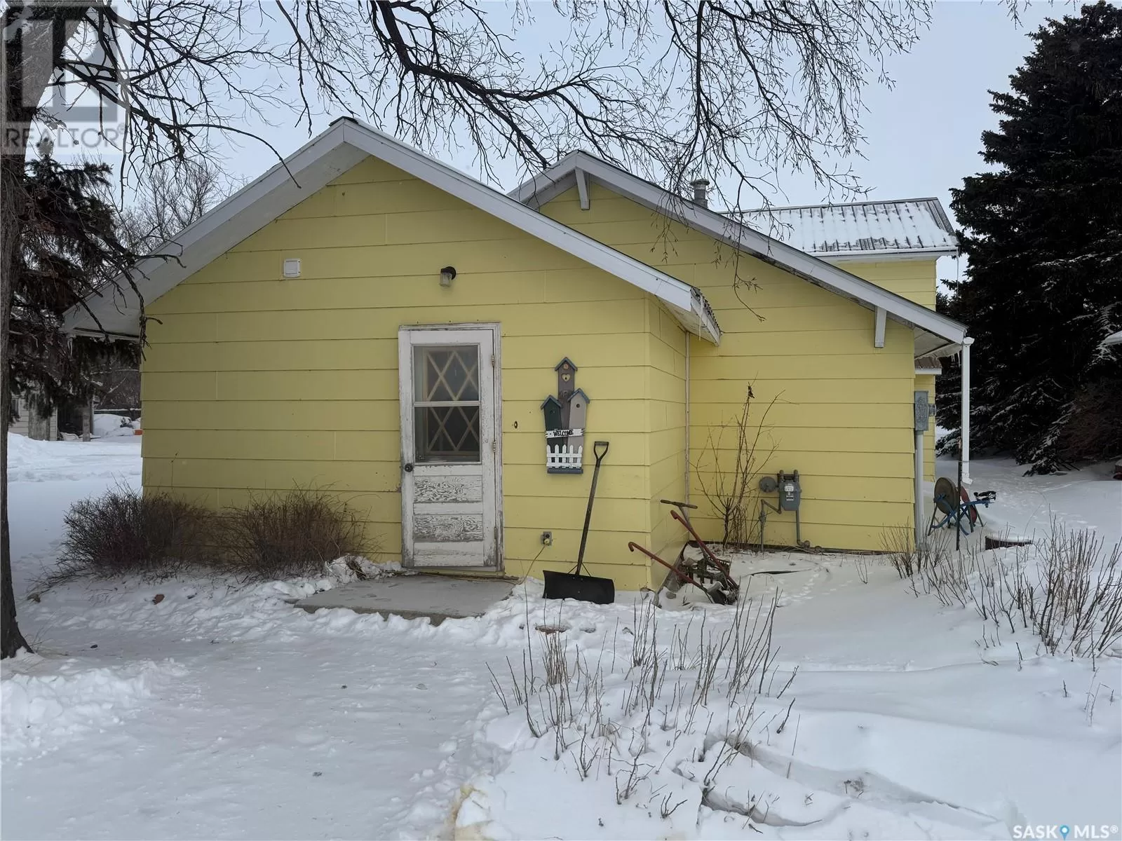 House for rent: . Railway Avenue, Gladmar, Saskatchewan S0C 1A0