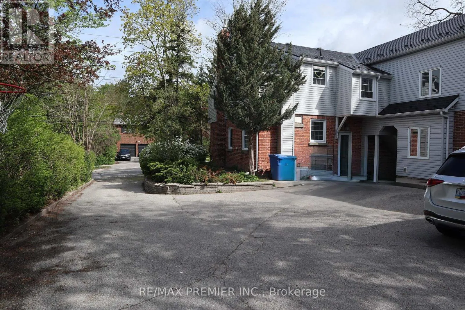 Other for rent: 0 Bsmt - 79 Wellington Street E, Barrie, Ontario L4M 2C3