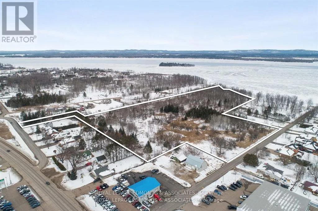 0 Golf Course Road, Laurentian Valley, Ontario K8A 5L8