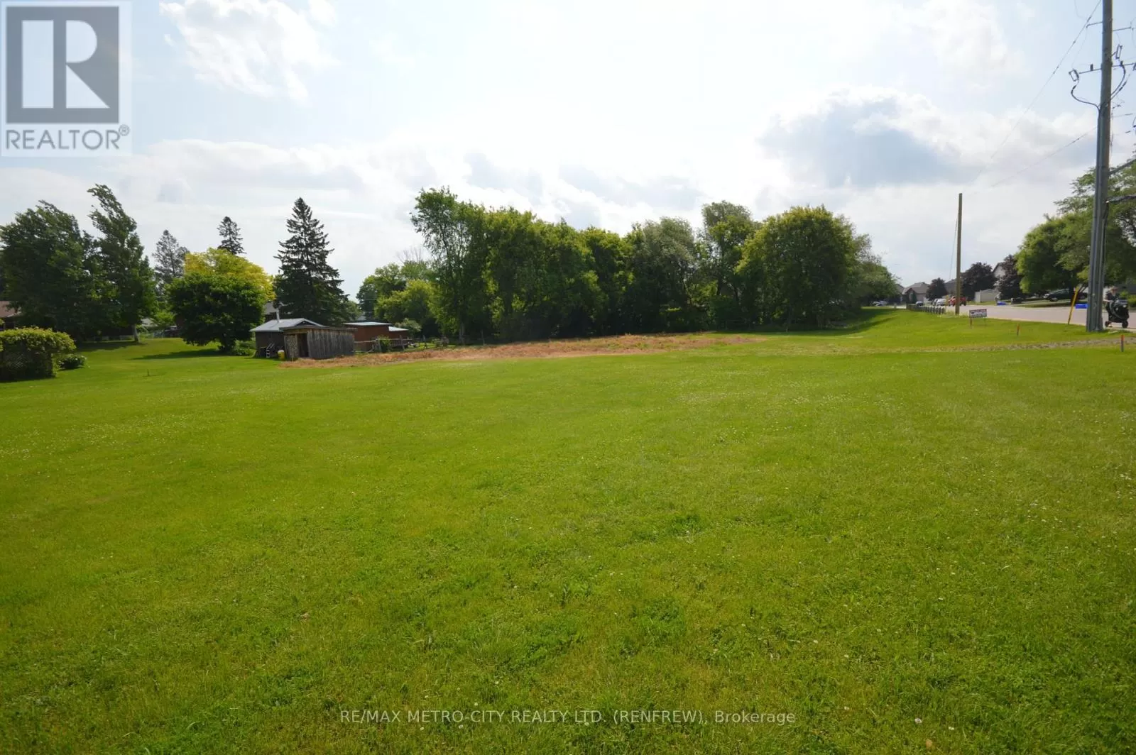 00 Arthur Street, Arnprior, Ontario K7S 1A4