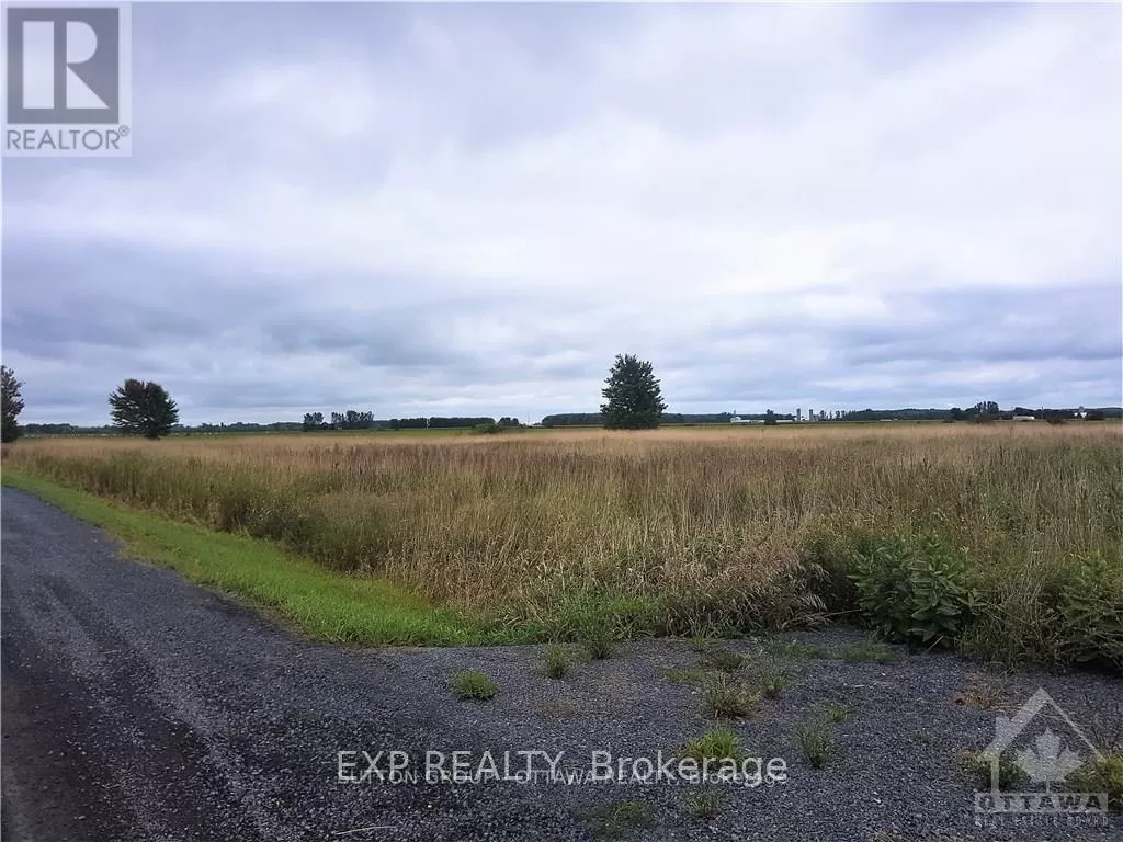 00 North Russell Road, Russell, Ontario K4R 1E5