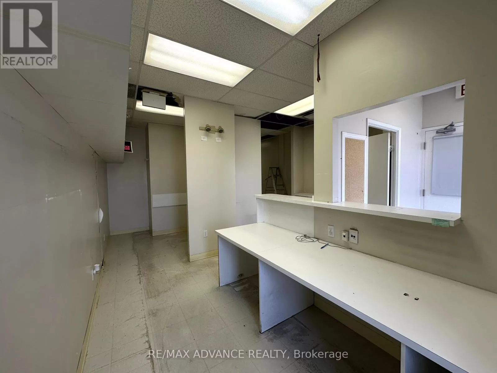 02 - 4245 Sheppard Avenue E, Toronto, Ontario M1S 1T6