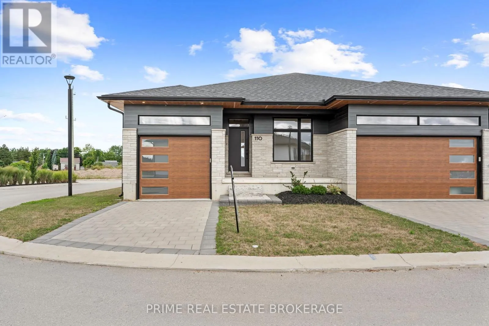 House for rent: 1 - 110 Coastal Crescent, Lambton Shores, Ontario N0M 1T0