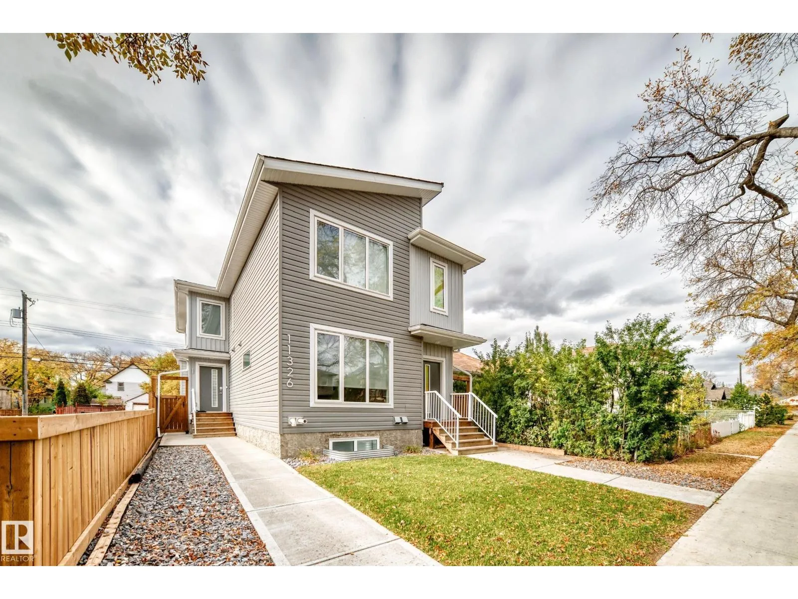 Duplex for rent: #1 11326 95a St Nw, Edmonton, Alberta T5G 1P1