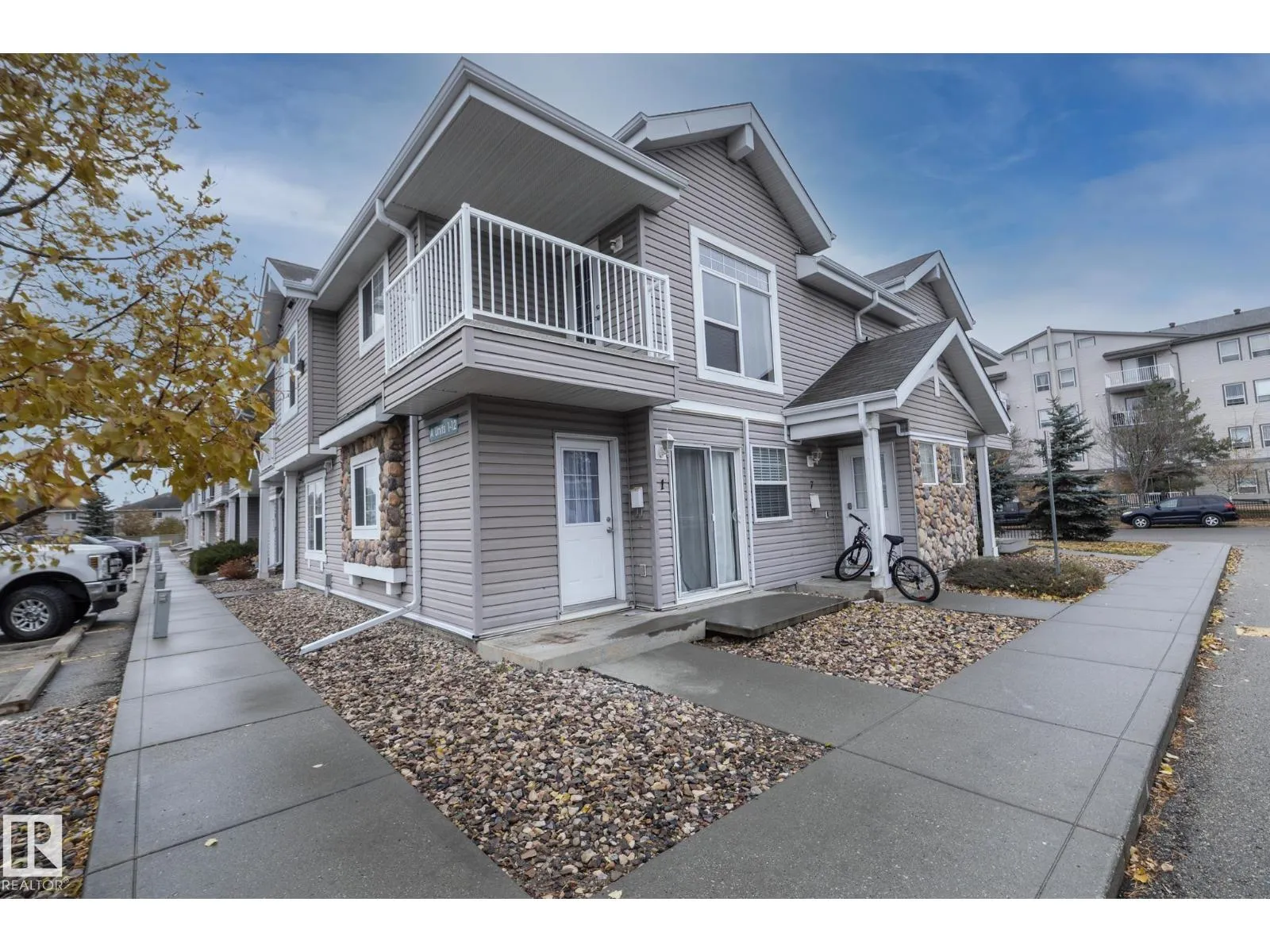 Row / Townhouse for rent: #1 150 Edwards Dr Sw, Edmonton, Alberta T6X 1M4