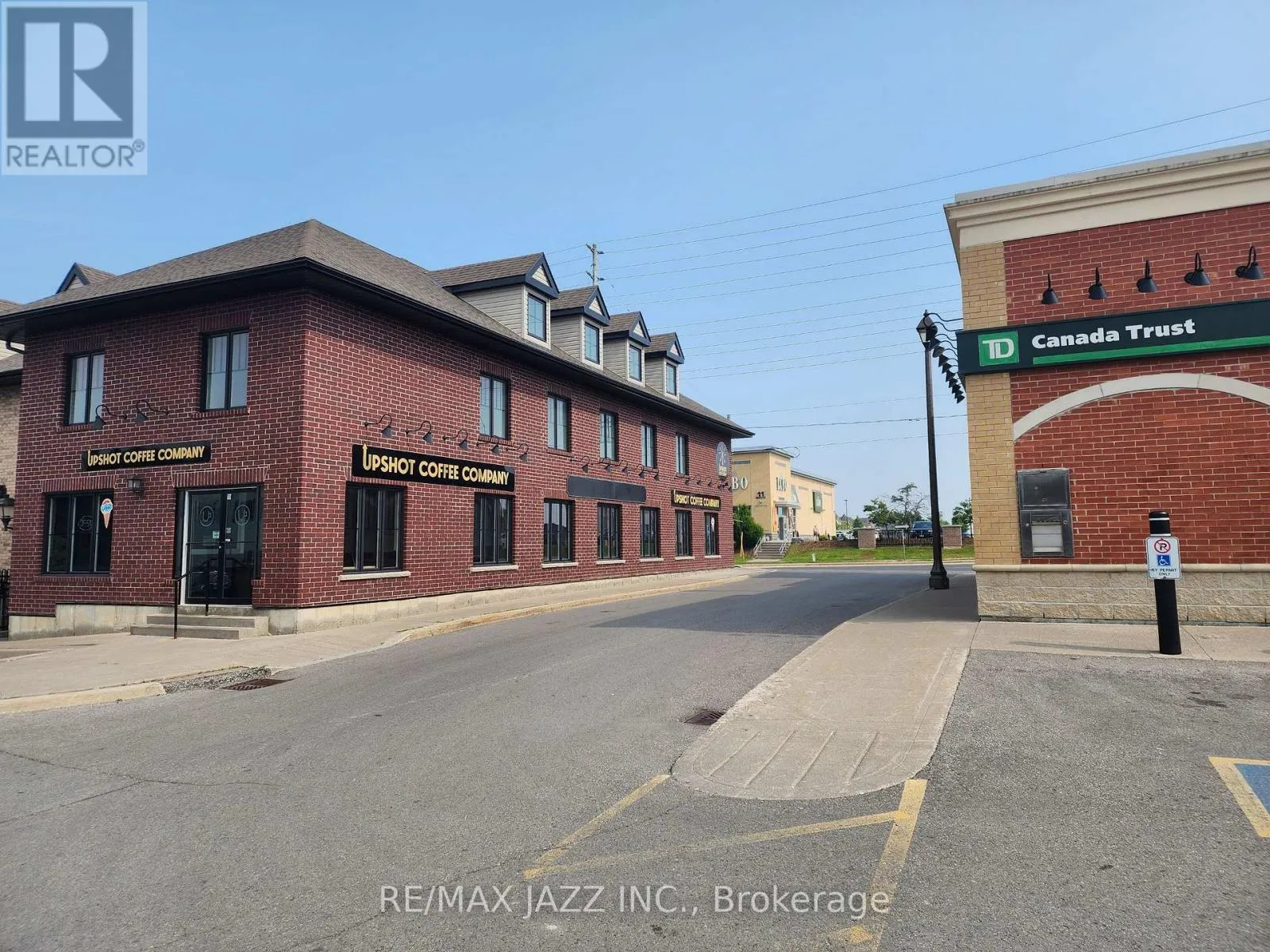 1 - 16 Winchester Road, Whitby, Ontario L1M 2J7