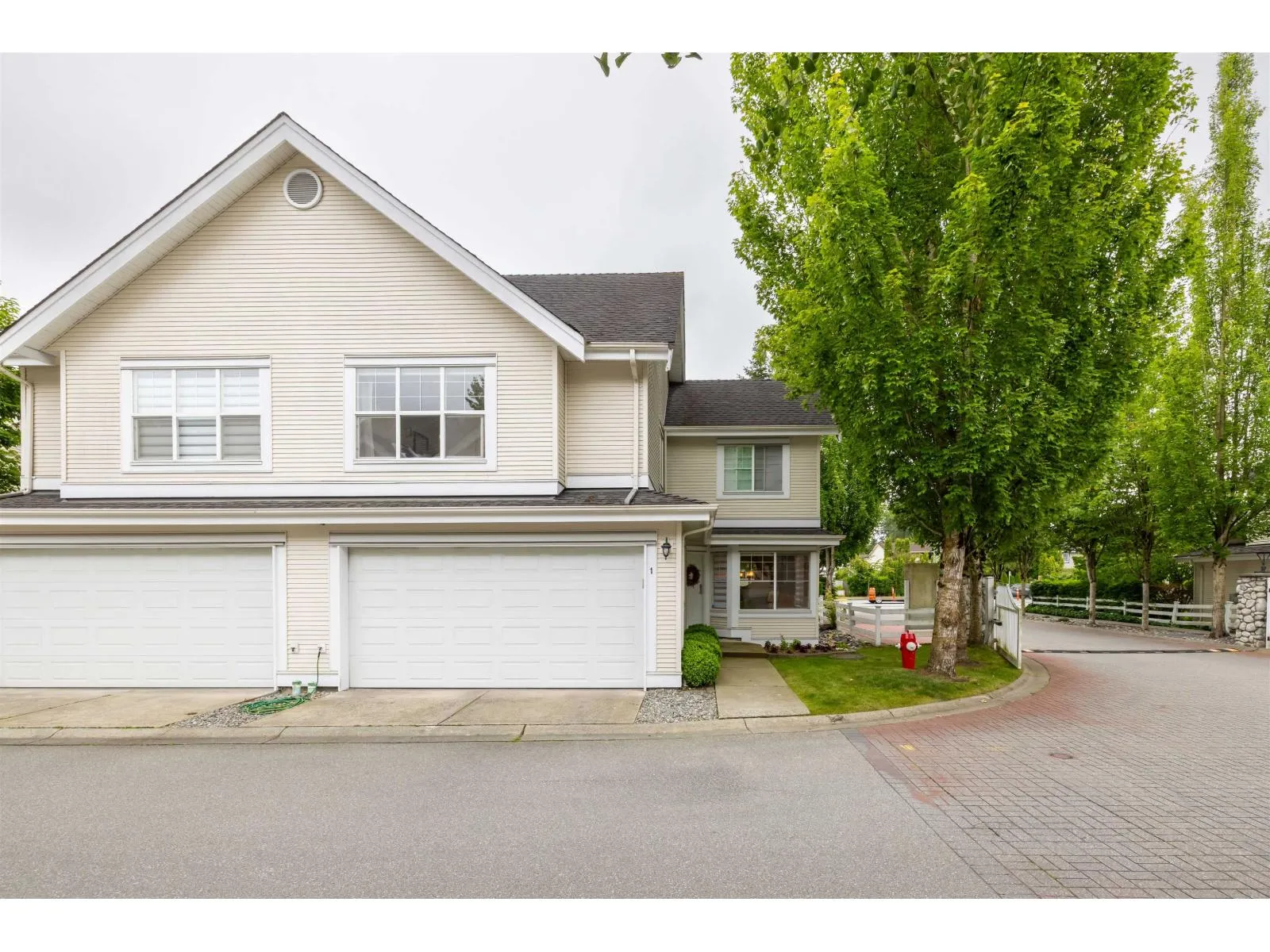 Row / Townhouse for rent: 1 17097 64 Street, Surrey, British Columbia V3S 1Y5