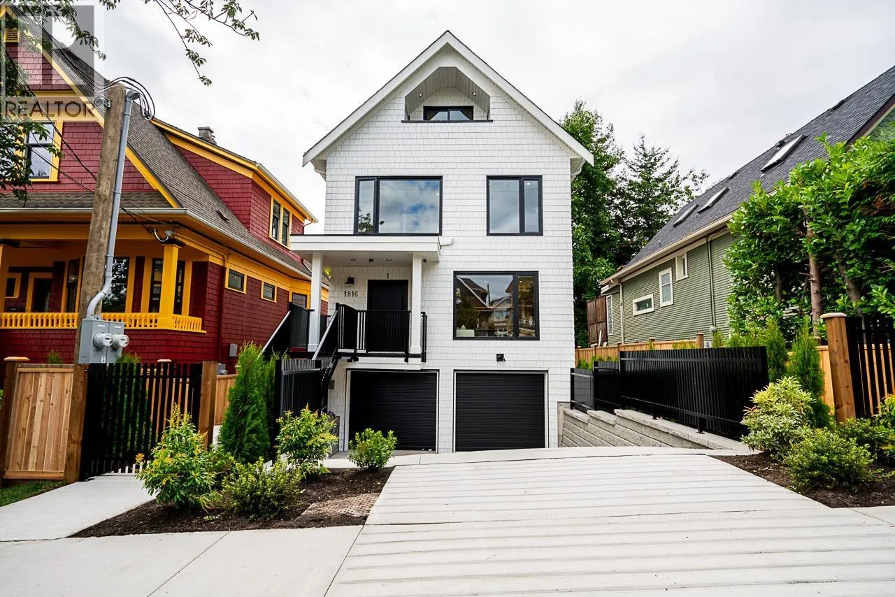 Duplex for rent: 1 1816 E 3rd Avenue, Vancouver, British Columbia V5N 1H2