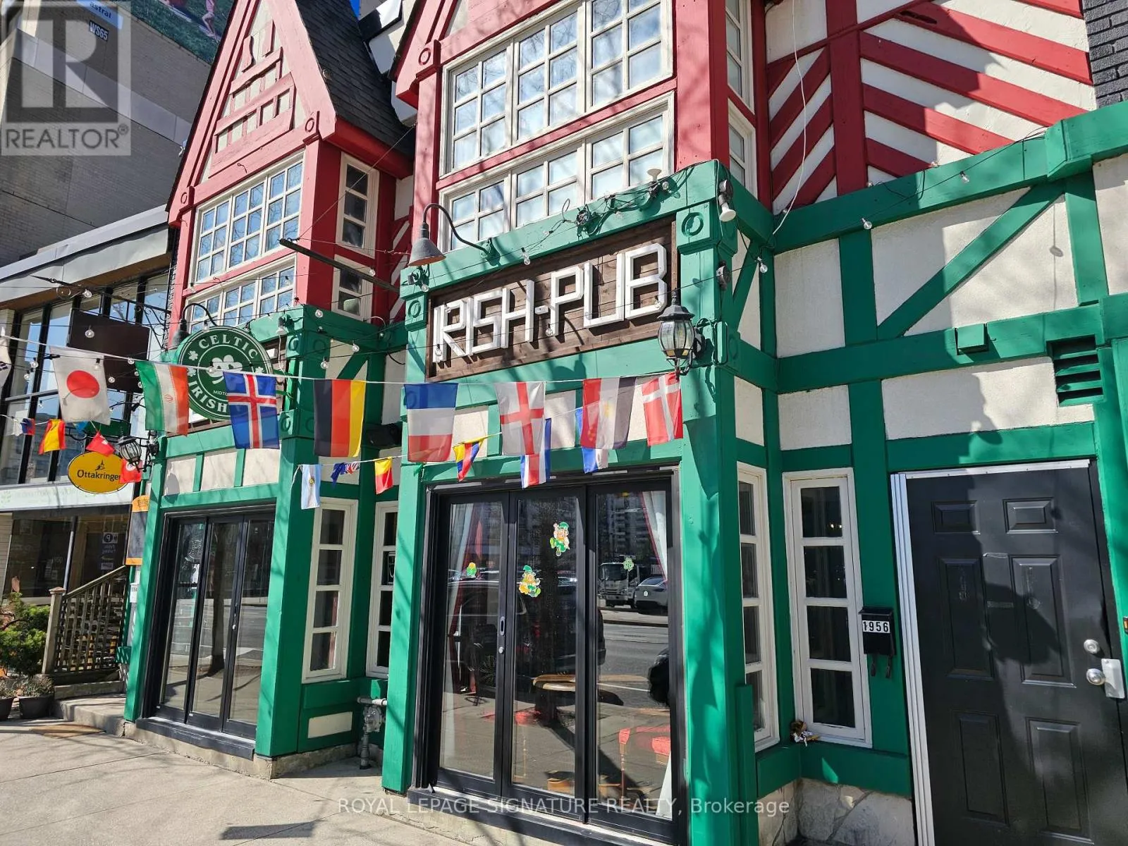 1 - 1954 Yonge Street, Toronto, Ontario M4S 3E5