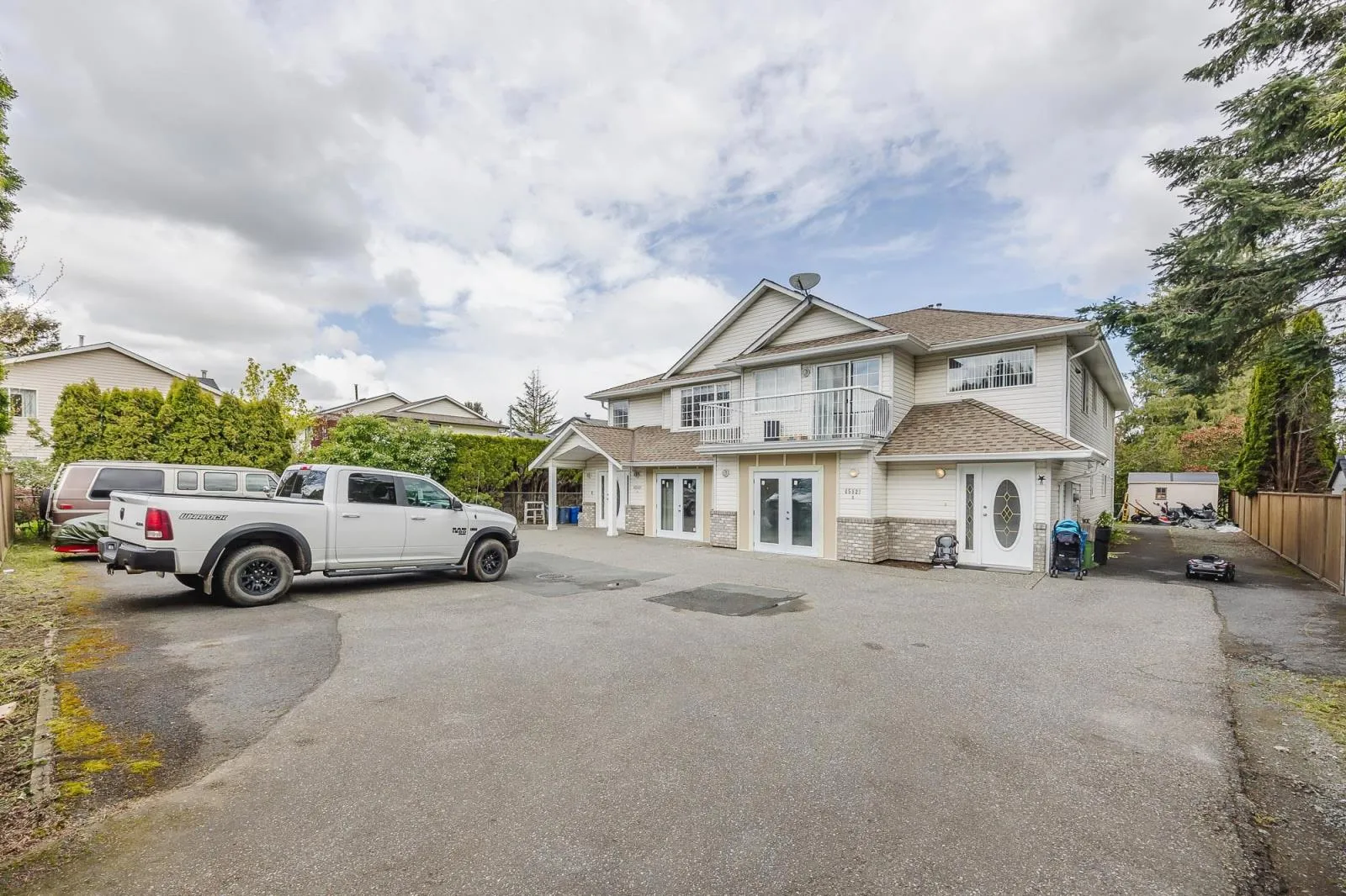 1 & 2 45821 Thomas Road|vedder Crossing, Chilliwack, British Columbia V2R 4C7