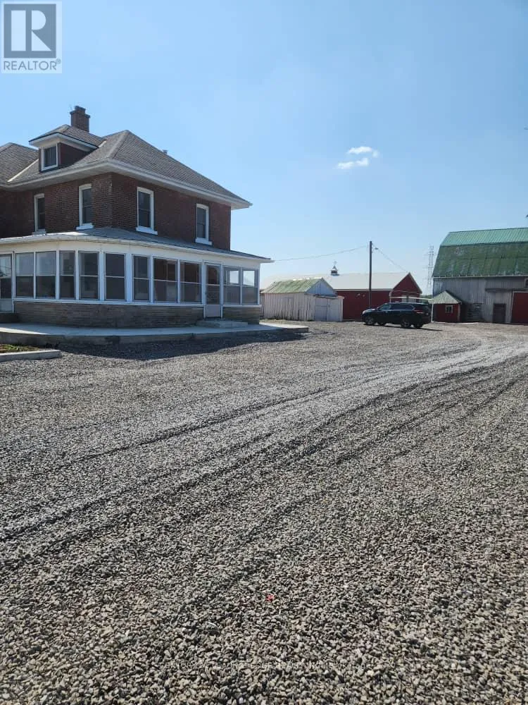 House for rent: 1 - 2108 Regional 14 Road, West Lincoln, Ontario L0R 2A0