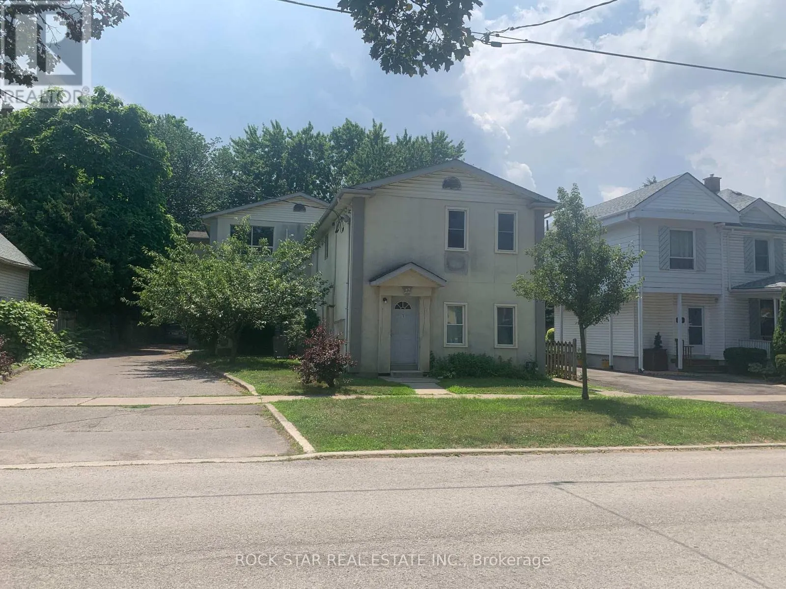 Other for rent: 1 - 22 Dacotah Street, St. Catharines, Ontario L2R 1Z4