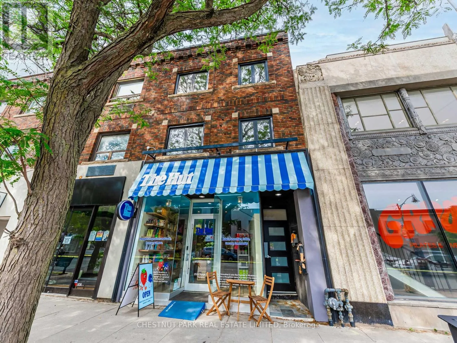 Other for rent: 1 - 2528 Yonge Street, Toronto, Ontario M4P 2H7