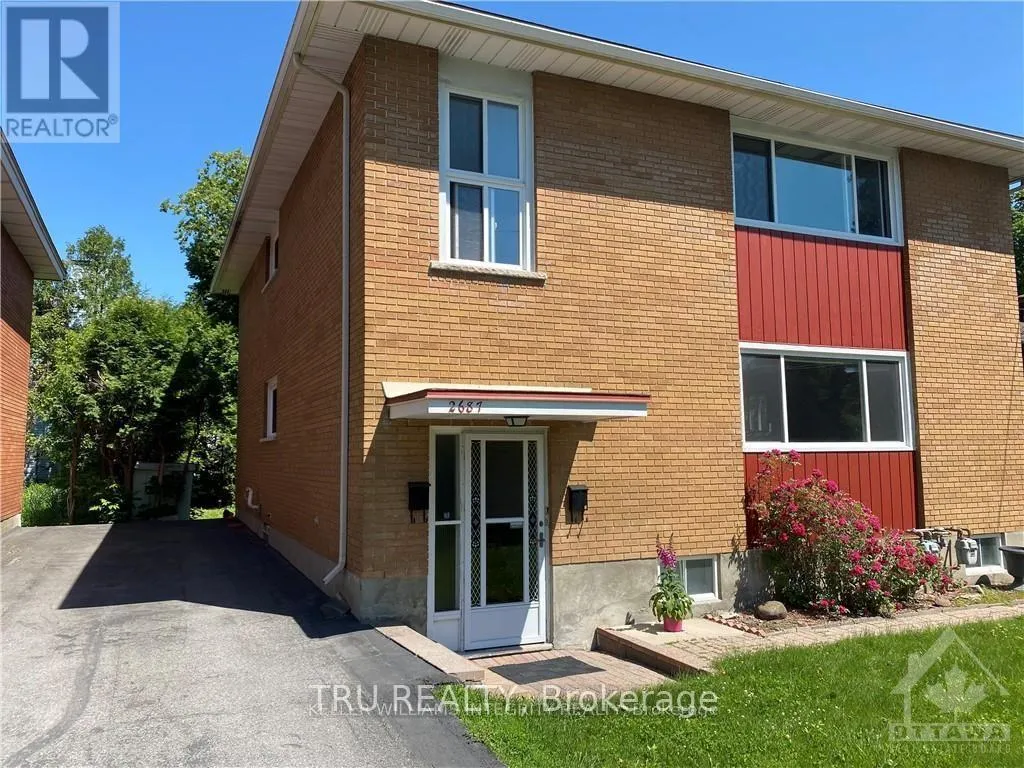 Other for rent: 1 - 2687 Cresthill Street, Ottawa, Ontario K2B 7N9