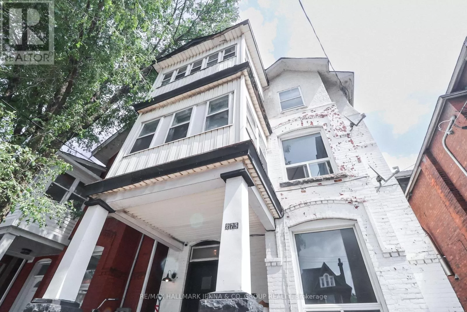 Fourplex for rent: 1 - 275 Bronson Avenue, Ottawa, Ontario K1R 6H7