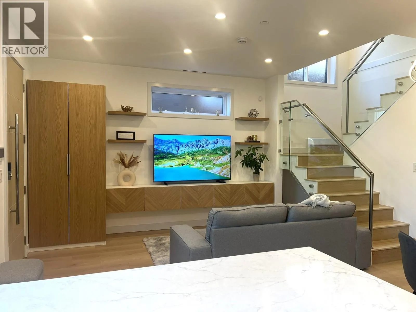 Duplex for rent: 1 2838 Turner Street, Vancouver, British Columbia V5K 2G5