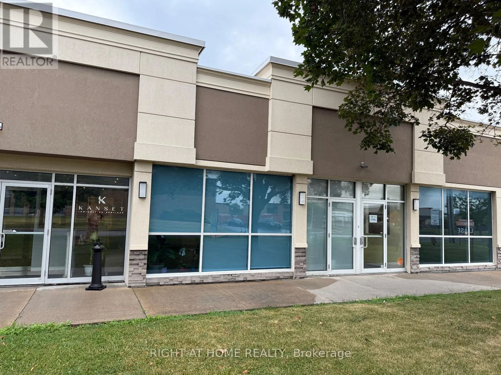 Offices for rent: 1 - 300 Supertest Road, Toronto, Ontario M3J 2M2