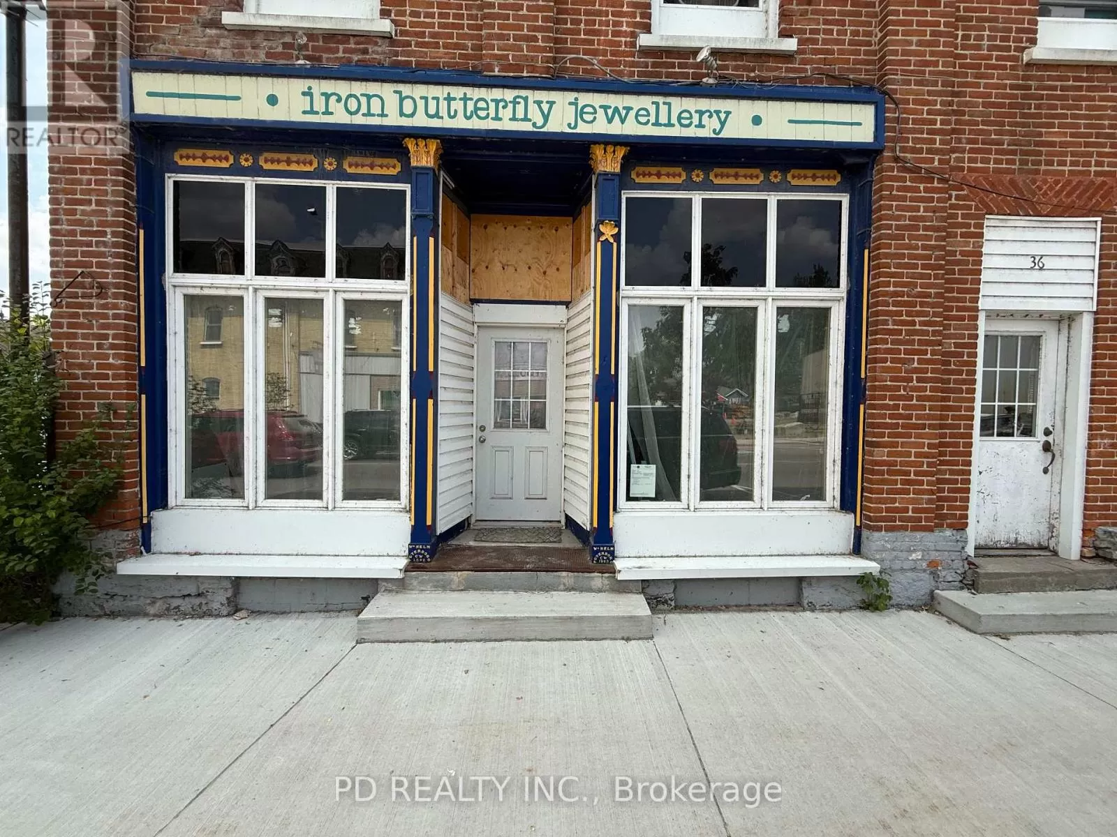 Offices for rent: 1 - 34-36 King Street E, Kawartha Lakes, Ontario K0L 2W0