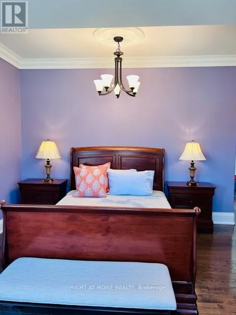 House for rent: 1 - 35 Glenborough Park Crescent, Toronto, Ontario M2R 2G4