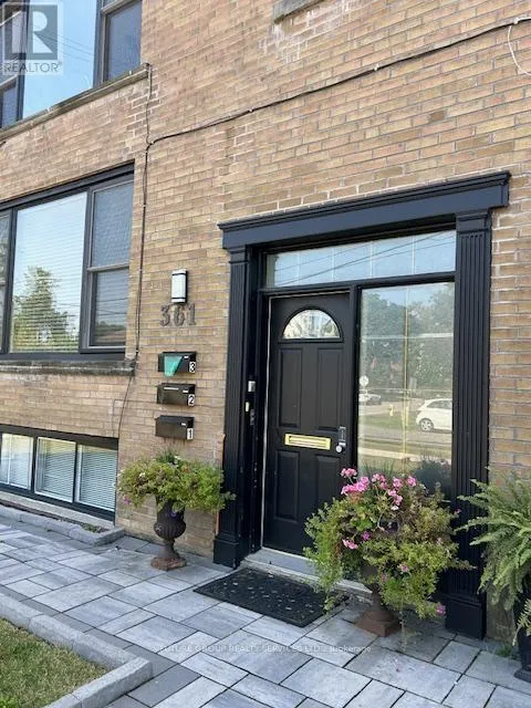 Triplex for rent: 1 - 361 Dalesford Road, Toronto, Ontario M8Y 1H1