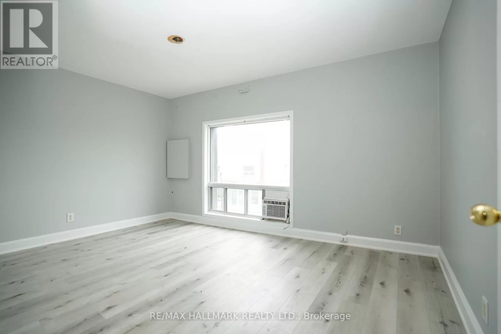 House for rent: 1 - 37 Holland Street, Bradford West Gwillimbury, Ontario L3Z 2B9