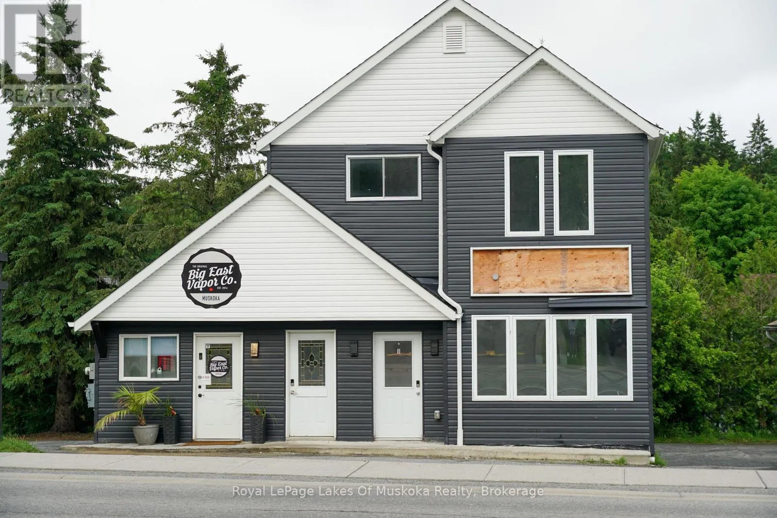 1 - 39 King William Street, Huntsville, Ontario P1H 1G3