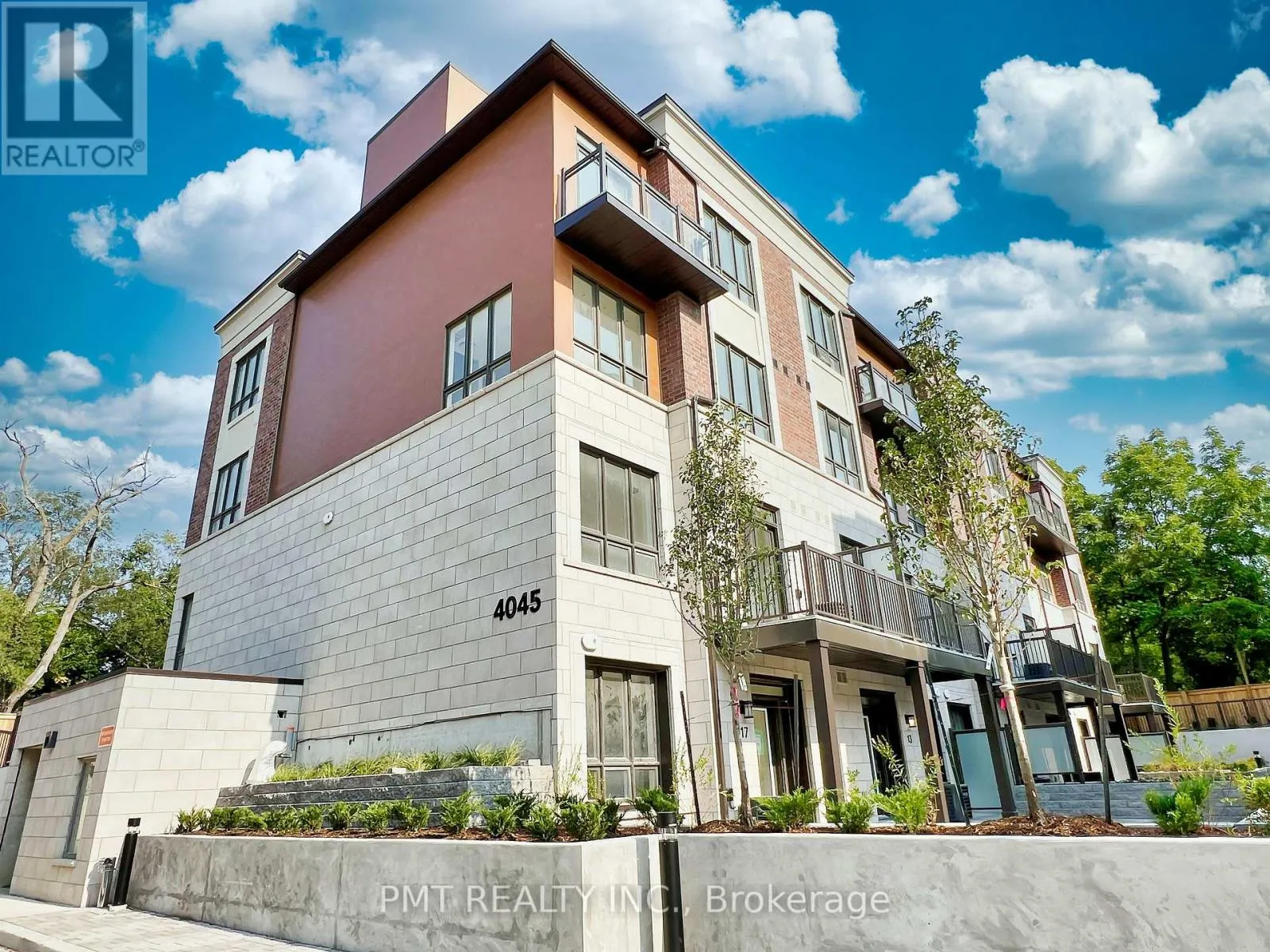 Row / Townhouse for rent: 1 - 4045 Hickory Drive, Mississauga, Ontario L4W 0G6