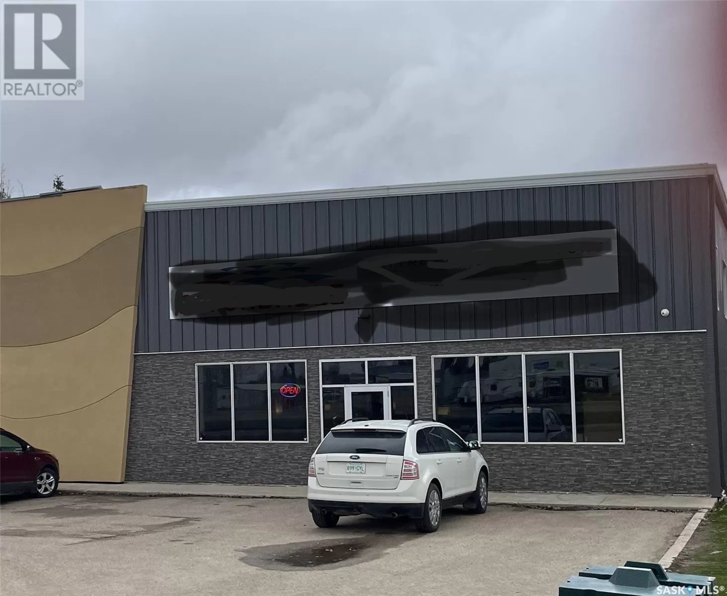 Warehouse for rent: 1 464 Broadway Street E, Yorkton, Saskatchewan S3N 2X3