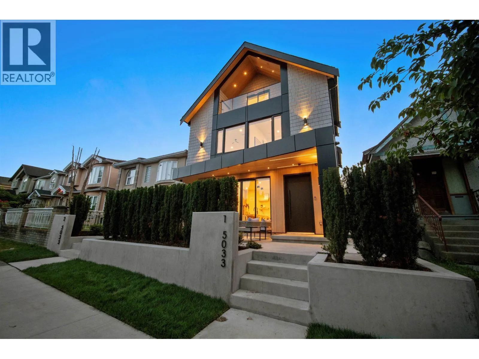 Duplex for rent: 1 5033 Prince Albert Street, Vancouver, British Columbia V5W 3C5