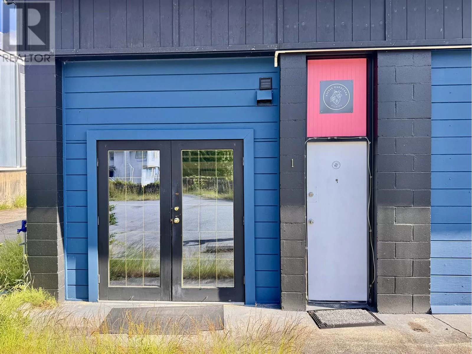 1 626 Shaw Road, Gibsons, British Columbia V0N 1V8