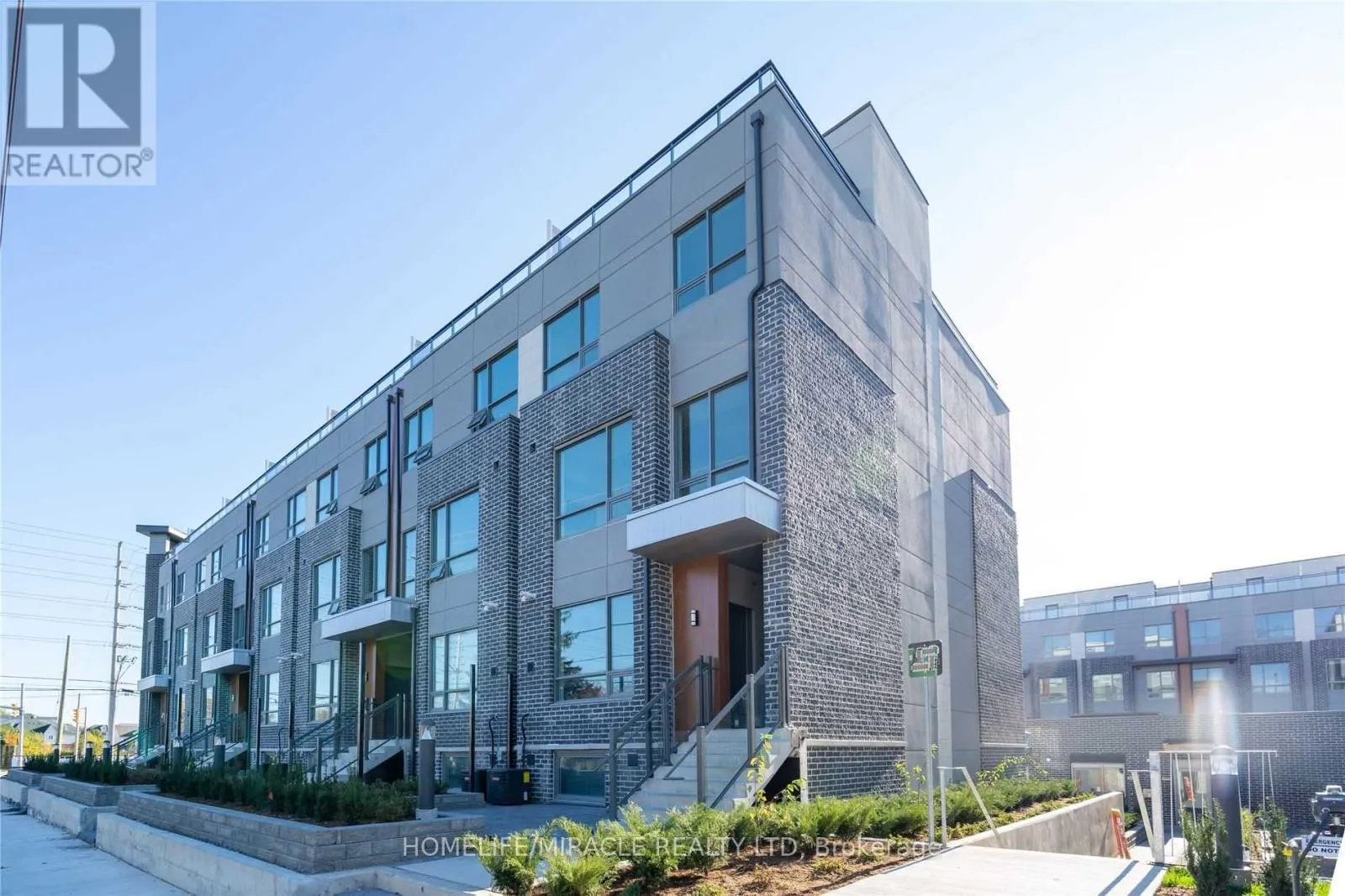 Row / Townhouse for rent: 1 - 680 Atwater Avenue, Mississauga, Ontario L5G 0B6