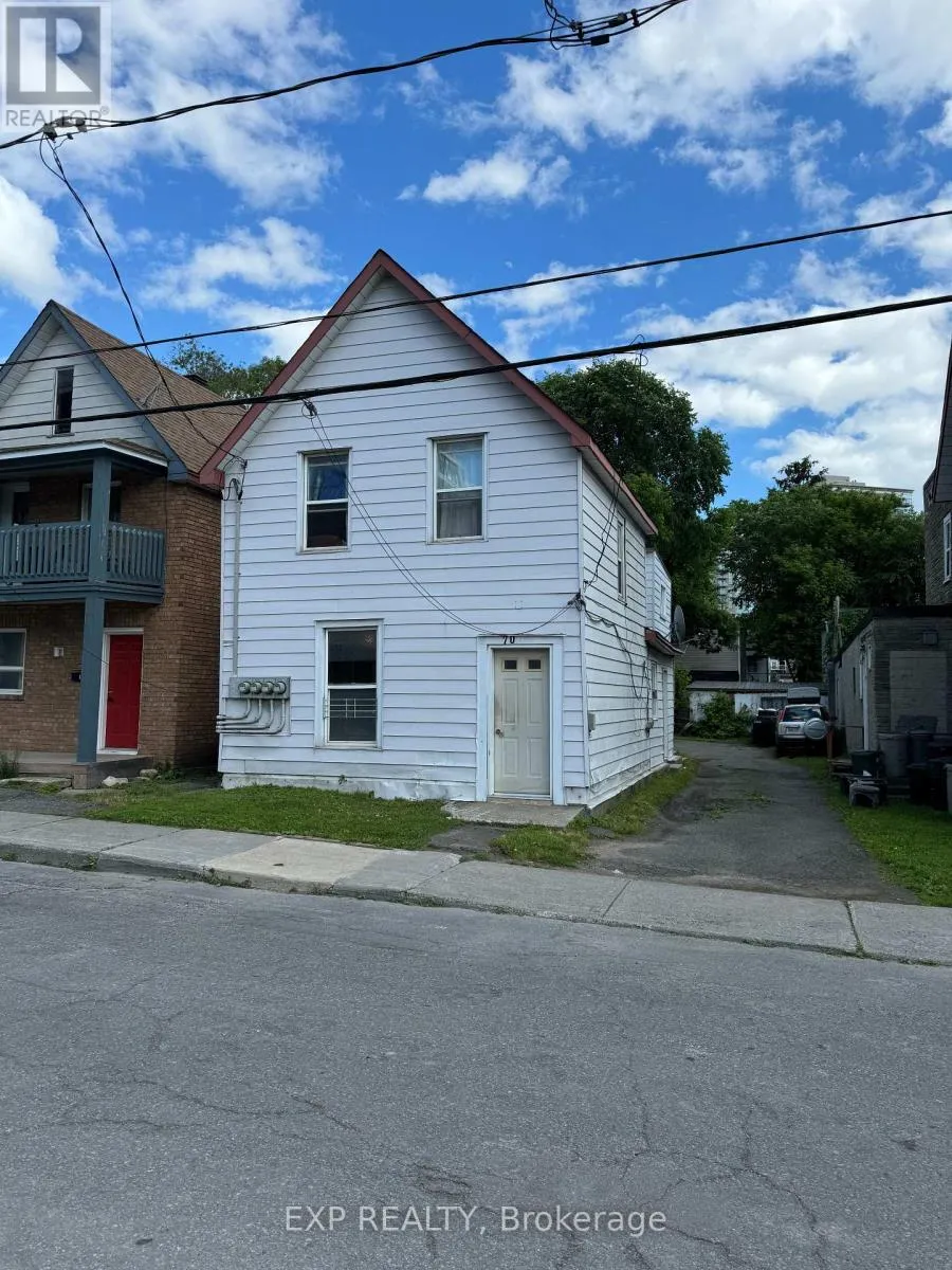 Other for rent: 1 - 70 Barrette Street, Ottawa, Ontario K1L 8A3