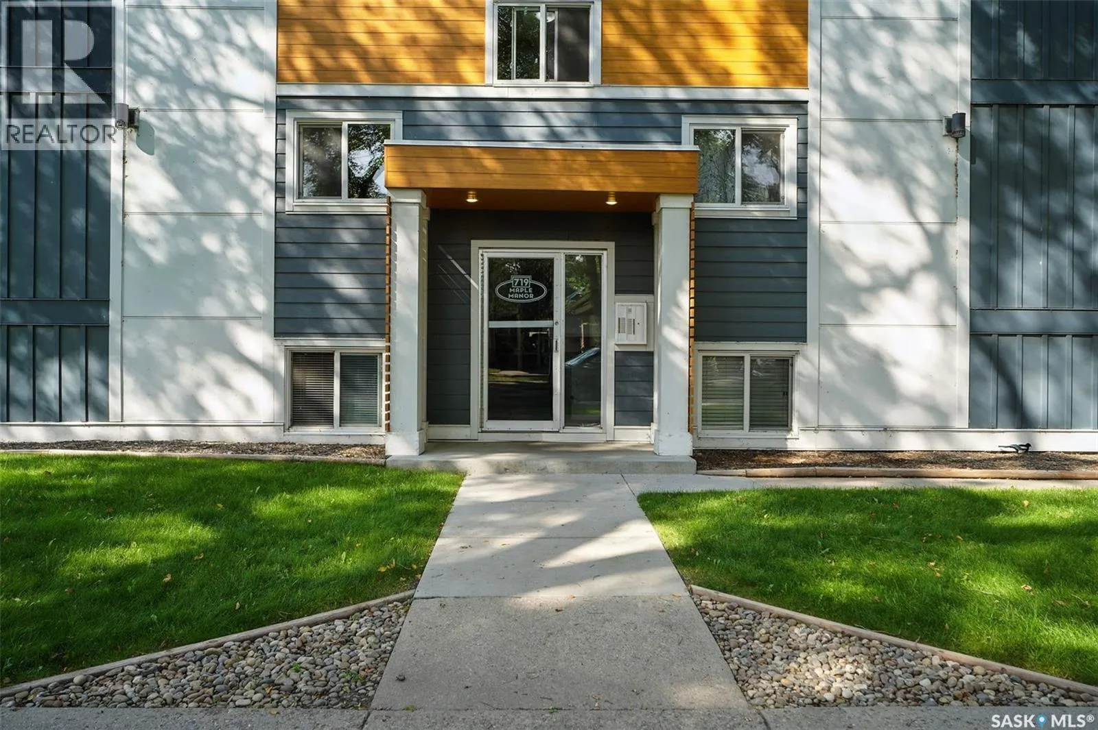 Apartment for rent: 1 719 10th Street E, Saskatoon, Saskatchewan S7H 0H2