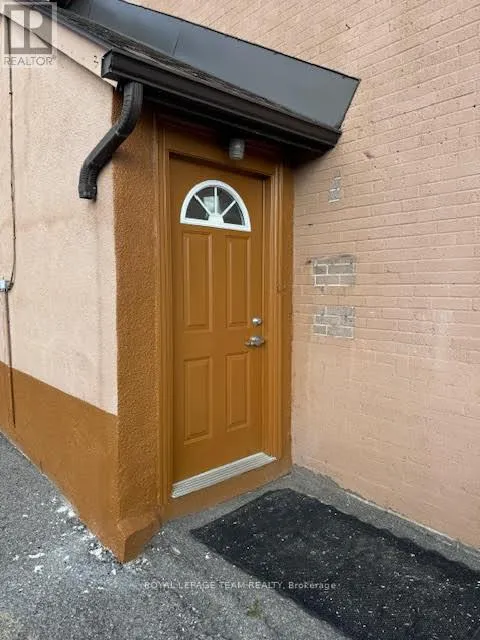 Other for rent: 1 - 874 Clyde Avenue, Ottawa, Ontario K1Z 5A2