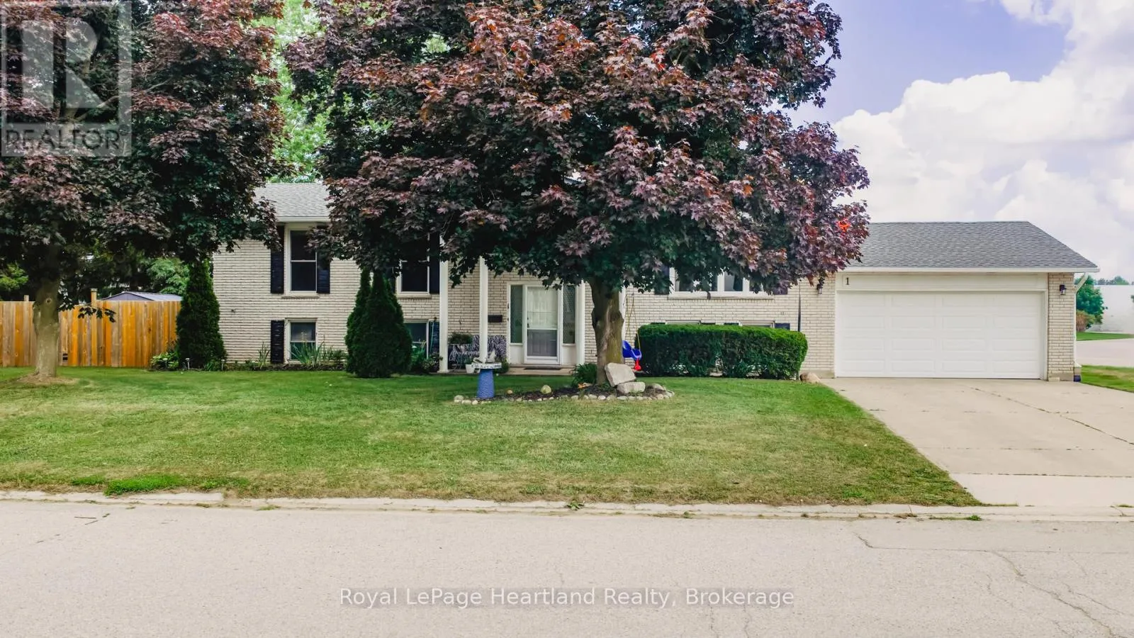 House for rent: 1 Alexander Street, Huron East, Ontario N0K 1W0