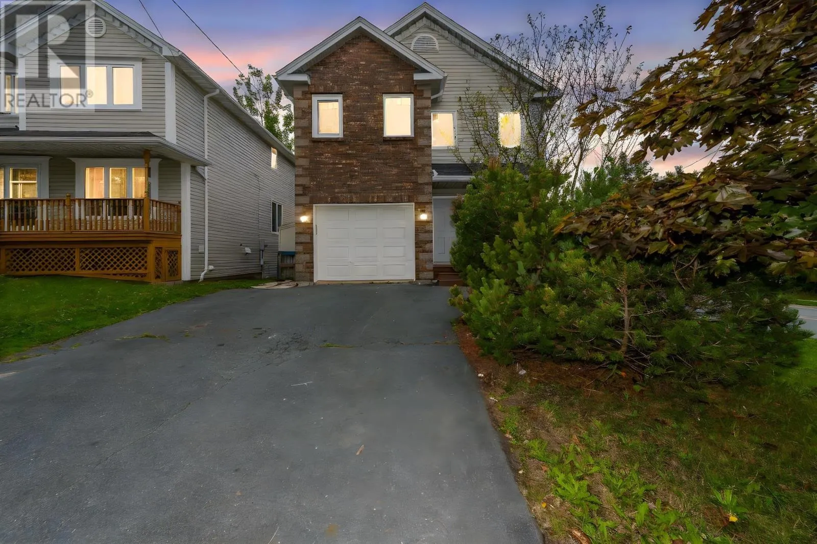 House for rent: 1 Glenbourne Court, Halifax, Nova Scotia B3S 1E2