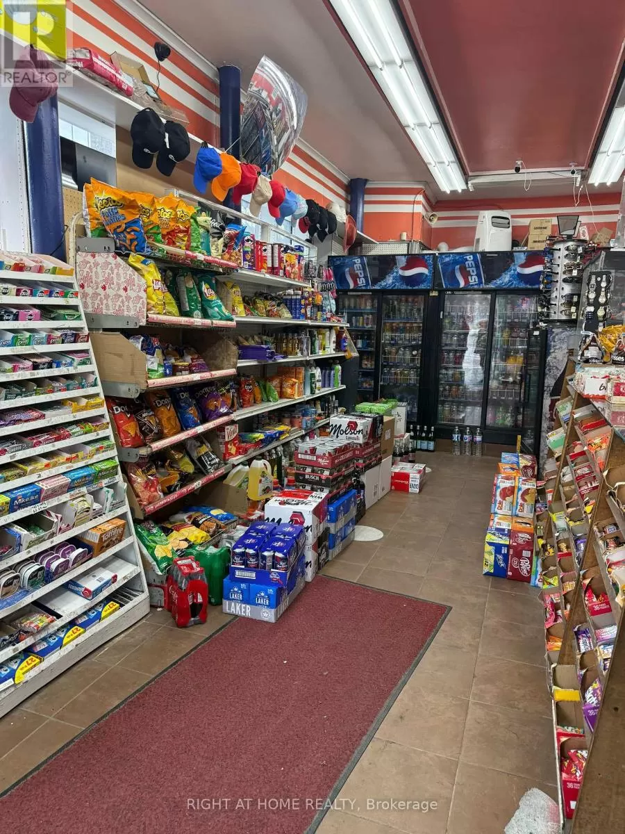 1 King Street E, Hamilton, Ontario L8N 1A1