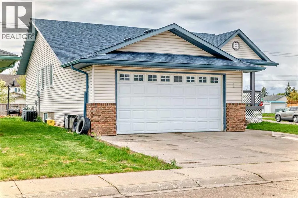 House for rent: 1 Madison Court, Strathmore, Alberta T1P 1M5