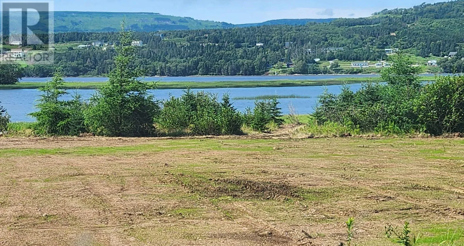 1 Main Road, Upper Ferry, Newfoundland & Labrador A0N 1J0