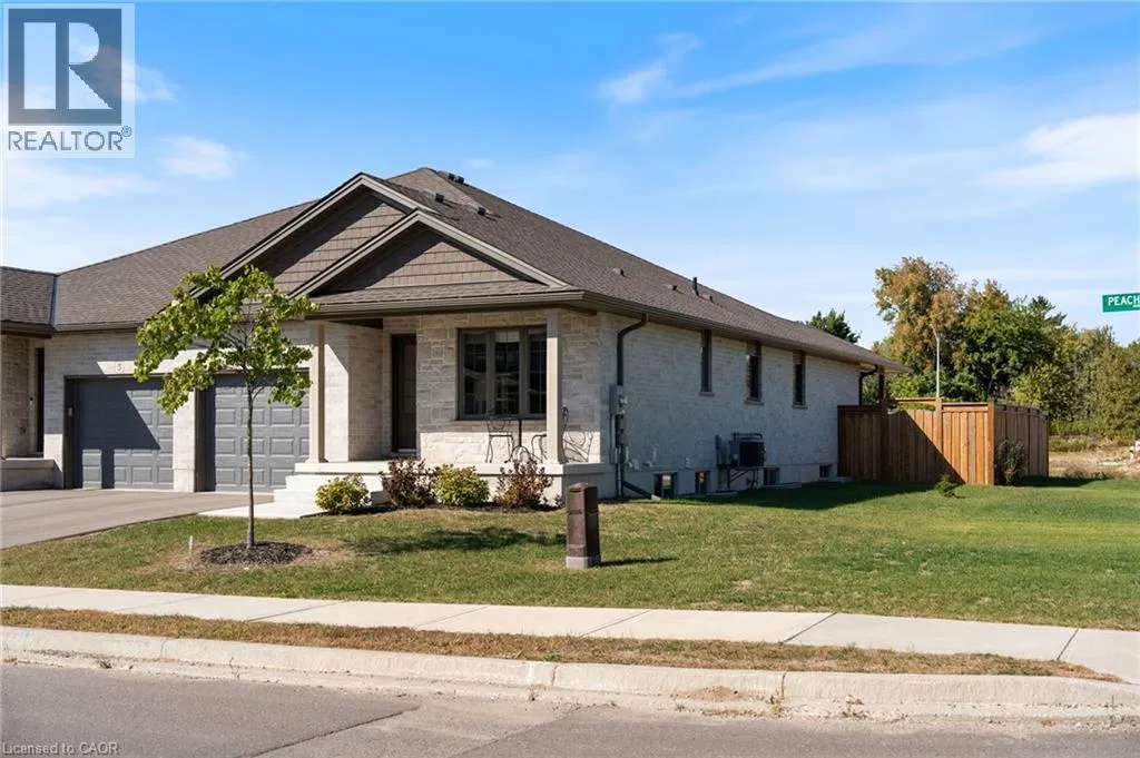 House for rent: 1 Peachleaf Lane, Waterford, Ontario N0E 1Y0