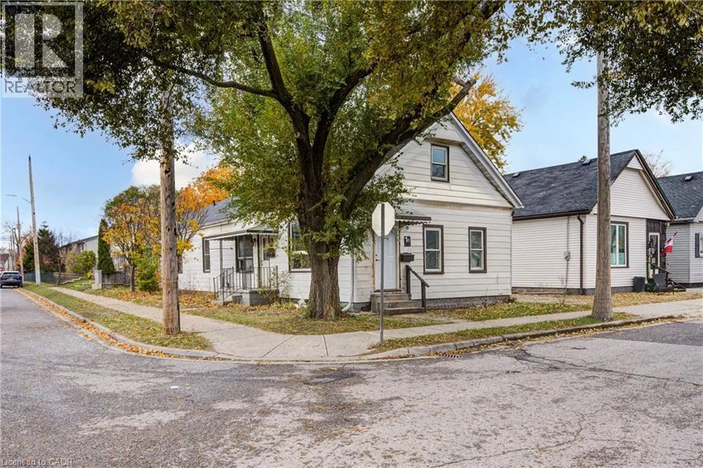 Duplex for rent: 1 Rathgar Street, London, Ontario N5Z 1Y3