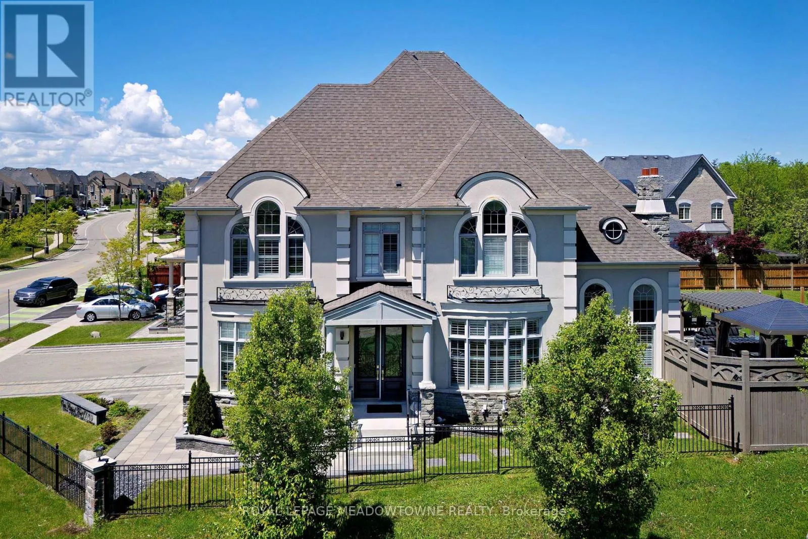 House for rent: 1 Royal West Drive, Brampton, Ontario L6X 2X3