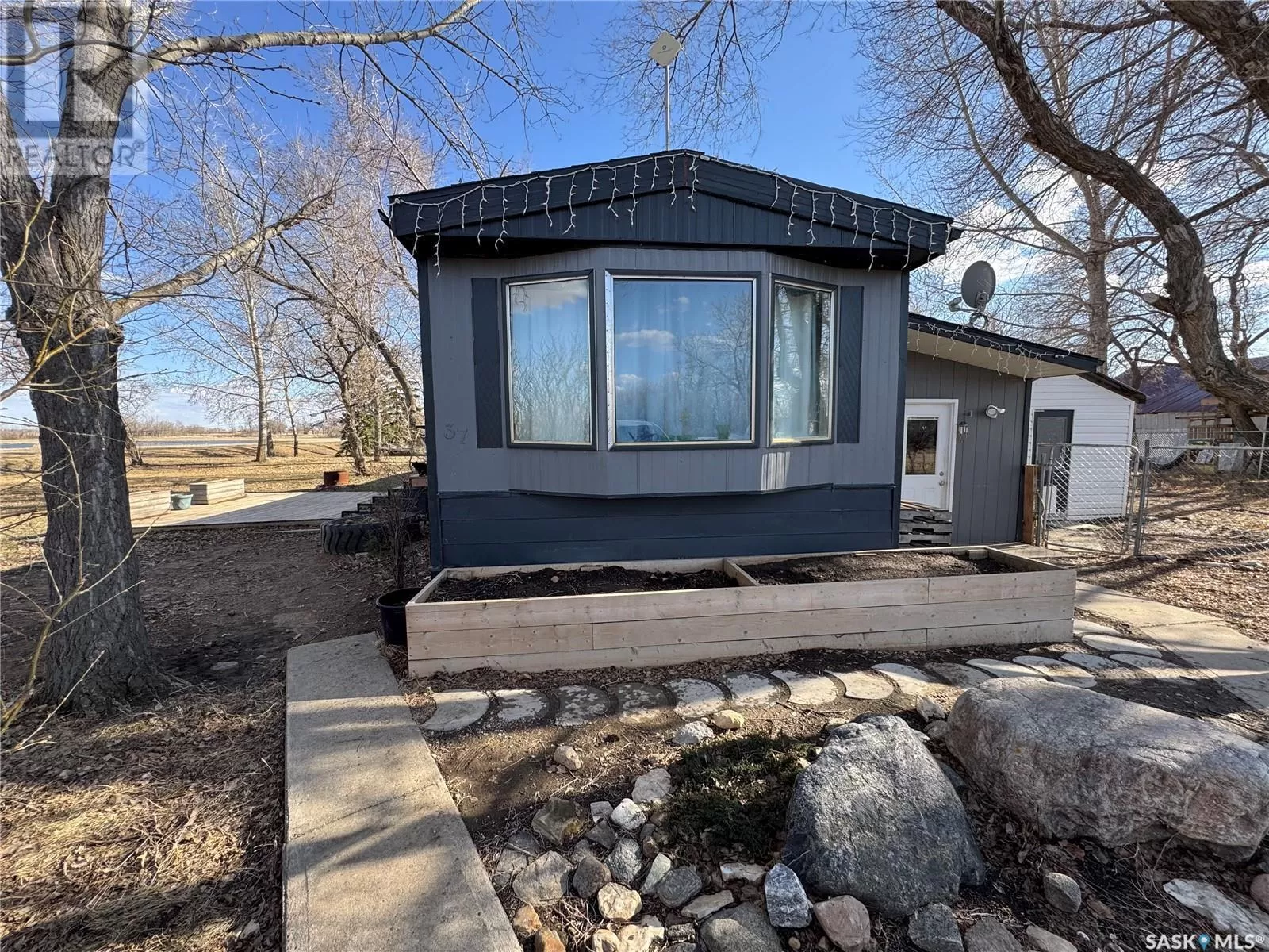 Mobile Home for rent: 1 Saskatchewan Avenue, Griffin Rm No. 66, Saskatchewan S0C 1G0