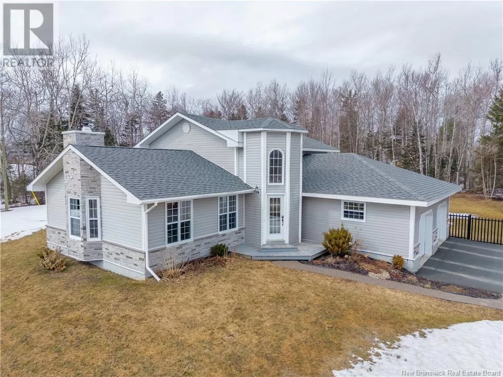 House for rent: 1 Silverwood Drive, Miramichi, New Brunswick E1V 5Z1