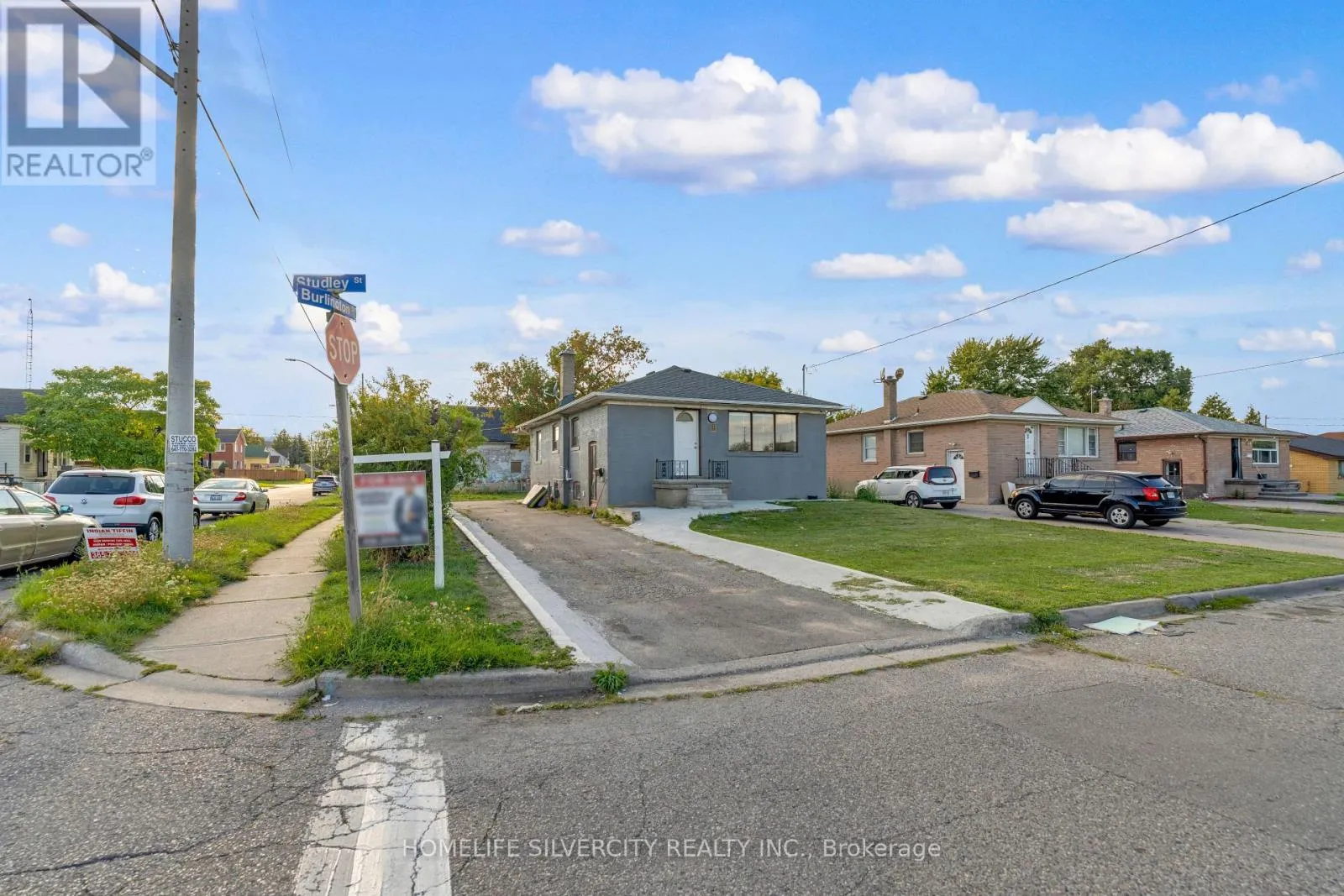 House for rent: 1 Studley Street, Mississauga, Ontario L4T 1H9