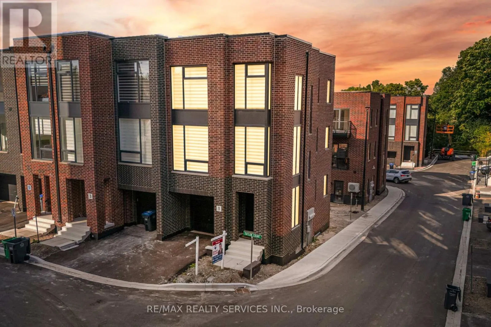 Row / Townhouse for rent: 1 Taylor Court, Caledon, Ontario L7E 4L2