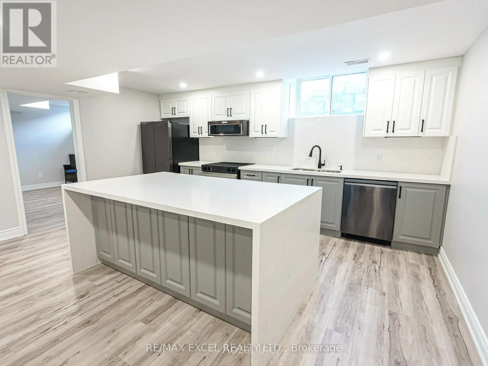 House for rent: 1 Tomwood Court, Whitchurch-Stouffville, Ontario L4A 1V6