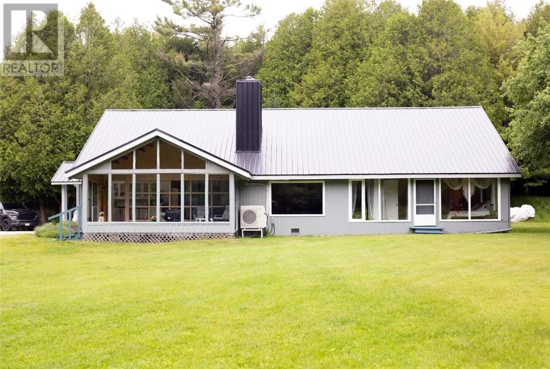 House for rent: 1 Wright Street S, Gore Bay, Ontario P0P 1H0