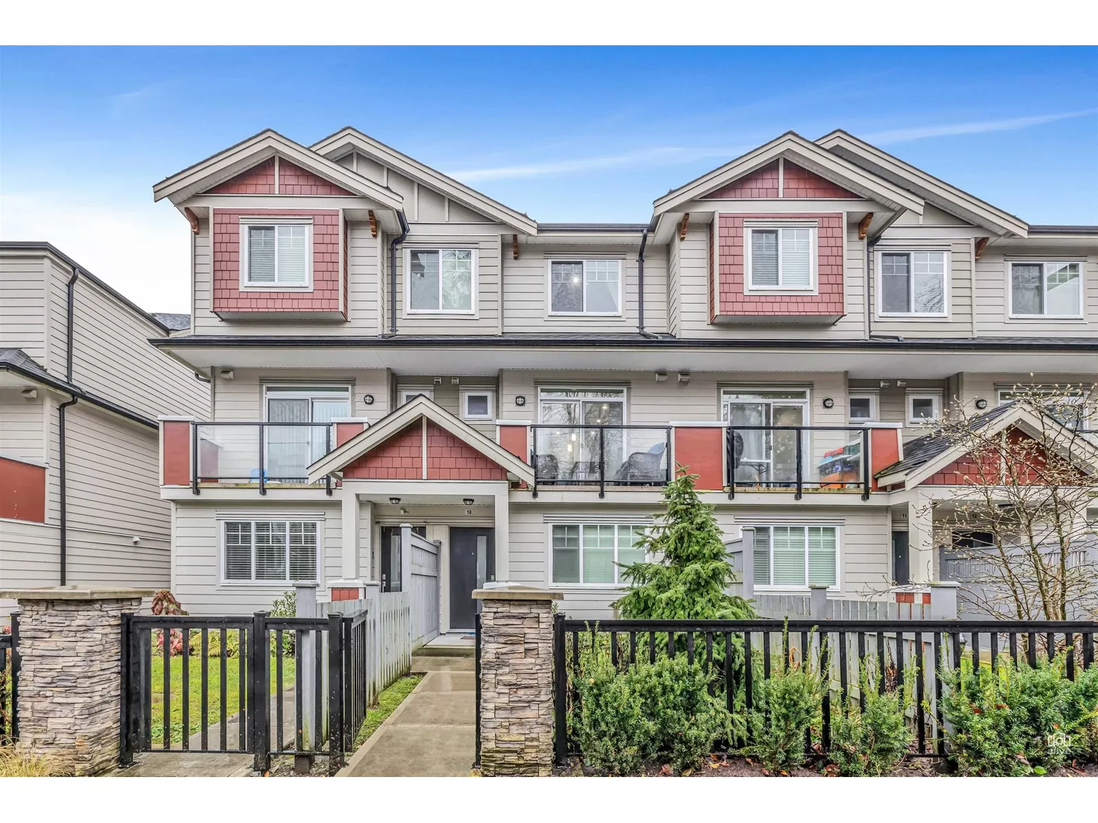 Row / Townhouse for rent: 10 13898 64 Avenue, Surrey, British Columbia V3W 1L6