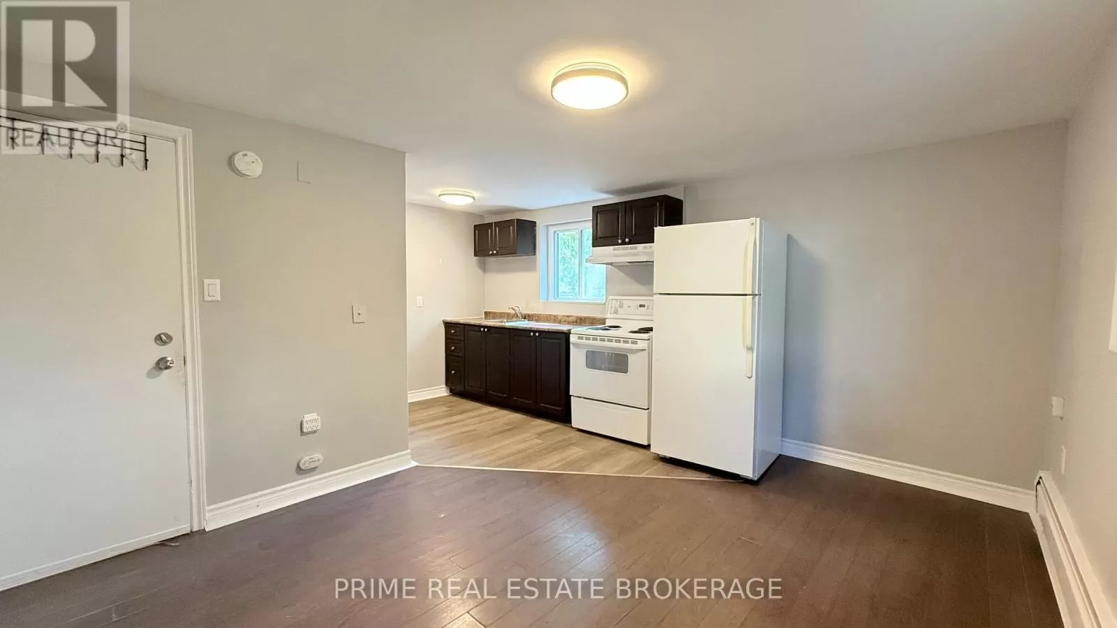 Other for rent: 10 - 146 Wellington Street, London East, Ontario N6B 2K8